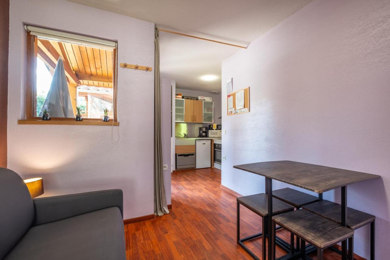 Le Hameau Du Comte De Foix - 11 Chalets En Ariege Mercus-Garrabet Kültér fotó
